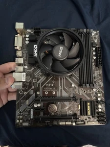 Kombi procesora/płyta główna Ryzen 5 5500 z gniazdem Gigabyte B450m Ds3h AM4 - Zdjęcie 1 z 6