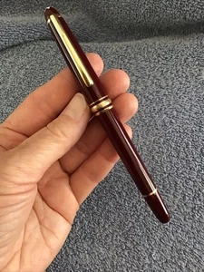Montblanc Kugelschreiber Meisterstück weinrot Kugelschreiber Display Box braucht Tinte goldfarben - Bild 1 von 21
