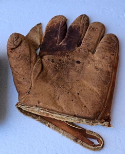 vintage baseball glove  ca. 1900's for PERFECTION CLOTHES - Picture 1 of 3