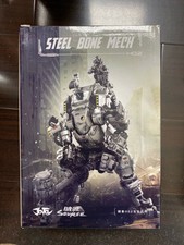 1031-SV: Dark Source Steelbone Attack Mecha (Silver) w/ Pilot 1/24 Scale Figure