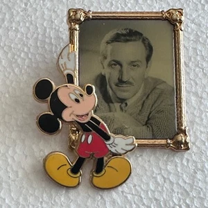 WDW 2008 3D Trading Pin of Mickey Mouse Holding a Framed Portrait of Walt Disney - Picture 1 of 2