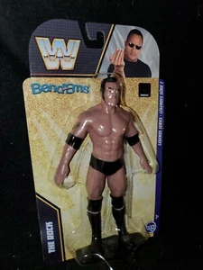 THE ROCK 5.5" Legends Bendable WWE Wrestling Figure Retro Bendy / Series 1 - Imagen 1 de 2