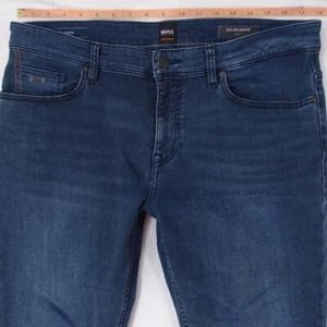 Hombres HUGO BOSS 020 DELAWARE Ajustado Recto Elástico Azul Jeans W34 L34 - Imagen 1 de 7