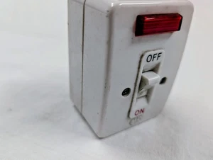 MK 20 AMP zweipoliger DP Schalter mit Neon Oberfläche kompakt - Bild 1 von 2