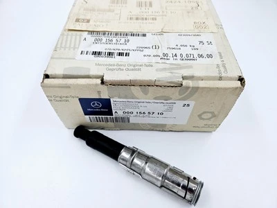 Genuine Mercedes-Benz R107 W123 W124 W126 R129 W201 Suppressor Plug A0001565710 - Image 1 of 4