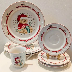 4 Tienshan Steinzeug Salatteller, Weihnachtsbär mit Geschenk Muster - Bild 1 von 8