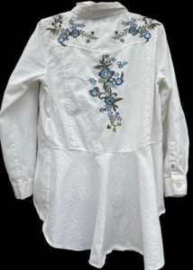 Back in the Saddle White Embroidered Floral Button Up Western Shirt Girls XL - Picture 1 of 9