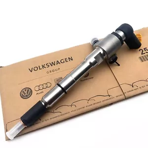 Original Einspritzdüse Für VW Passat Golf Audi A1 Seat Skoda 1.6 TDI 03L130277B - Picture 1 of 6
