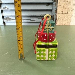Gift Box Present Hinged Trinket Box Christmas Ornament 3 Bows Boxes Blue Green - Picture 1 of 7