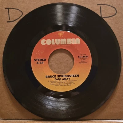 Bruce Springsteen: Fade Away/Be True - Columbia 45rpm VG+ - Image 1 of 2