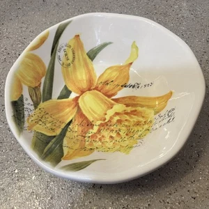Effetti d'Arte 8.75” Pasta/Salad Bowl ~ Handmade In Italy ~ Yellow Daffodil - Picture 1 of 6