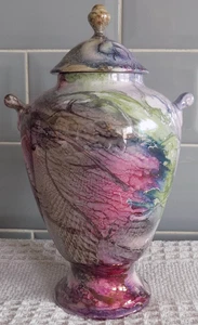 Jarrón urna brillante pintado a mano Helen Bull Ceramics Visions - Imagen 1 de 5