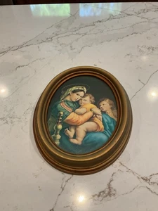 Vintage Beautiful Raphael Madonna of the Chair Gold Oval Framed Italy Art 8.5” - Bild 1 von 6