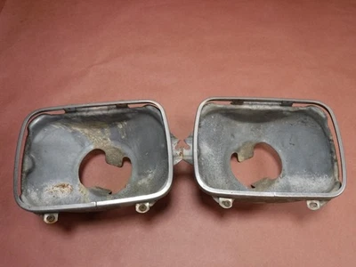 Jeep Cherokee XJ 84-96 Headlight Buckets Pair Factory OEM Free Ship - Image 1 of 4