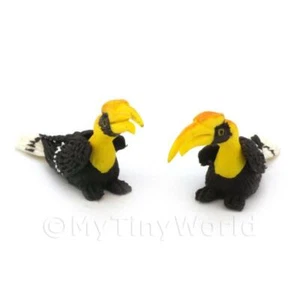 2 Fatto a Mano Miniatura per Casa Delle Bambole Bucerotidi Con Giallo Becco - Foto 1 di 1