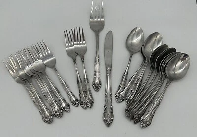 Cubiertos vintage de acero inoxidable Rogers, Corea REEMPLAZOS Foto 1 de 4