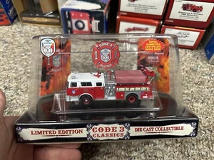 1/64 CODE 3 Classics Fire Diecast Yonkers NY E396 MACK CF Pumper - Picture 1 of 1