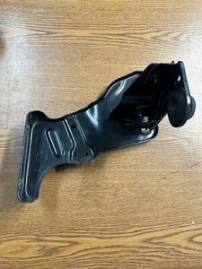 2014-2019 Maserati Ghibli Right Front Radiator Intercooler Support Bracket OEM - Picture 1 of 5