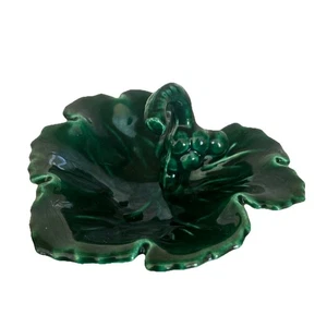 Vintage Holland Mold Grape Leaf Dish Handle Green Ceramic 5 1/2” Trinket Holiday - Picture 1 of 12