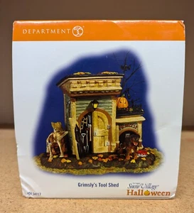 Departamento 56 Halloween Village Grimsly's Tool Shed 2006 retirado 54717 nueva caja abierta - Imagen 1 de 6