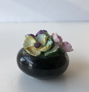 Flower Bouquet Figurine Best Bone Denton China England - Picture 1 of 5