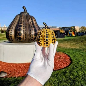 Yayoi Kusama "Pumpkin (Yellow)" - Picture 1 of 2