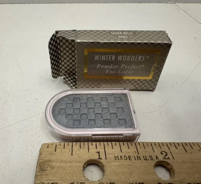 Mary Kay Winter Wonders Powder Perfect Eye Color Silver Bells # 0985, New - Image 1 of 4