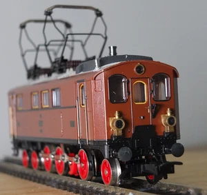 Trix 52 2419 00 Spur HO Bayerische EP 3/6 Elektrolok in brauner Lackierung - Bild 1 von 15