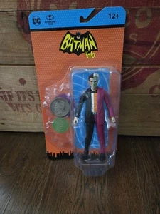 Modellino McFarlane Toys DC Two-Face Batman '66 fumetto 6" con moneta 2023 - Foto 1 di 7