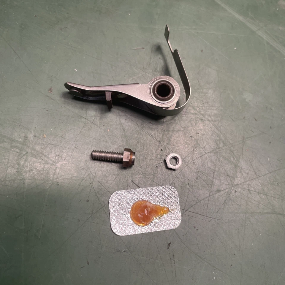 1 Zündkontakt N. O. S. Alfa Romeo 1900 Oldtimer. — 第 1/2 张图片