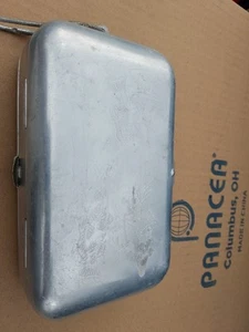 Caja de aparejos de señuelo de pesca con mosca de aluminio Perrine vintage NOS - Imagen 1 de 6