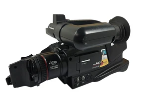 Panasonic HDC-MDH1 Full HD Professional Camcorder - Picture 1 of 6