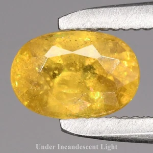 π 0.63ct 6x4mm Oval Natural Greenish Yellow Sphene - High Luster Madagascar - Picture 1 of 5