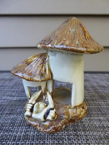 Vintage MCM braun/hellbraun Keramik Pilze Figur Räucherdeko Teelicht - Japan - Bild 1 von 3