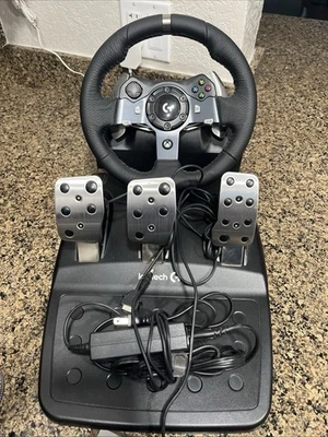 Roda e pedais de corrida Logitech G920 Driving Force - Preto (941-000121) - Imagem 1 de 3