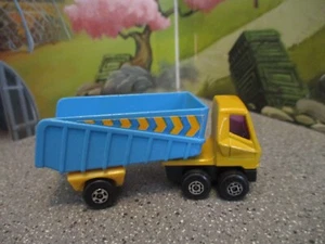 VINTAGE matchbox superfast, dump truck number 50 blue and ye WORLD WIDE SHIPPING - Picture 1 of 3