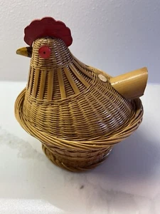 Unique Vintage WICKER ROOSTER SHAPED CHICKEN 6 3/4" BASKET - 2 Pieces - Picture 1 of 6