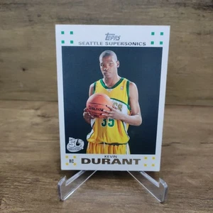 Kevin Durant 2007-08 Topps 50th Anniversary Rookie White Border RC - Bild 1 von 4