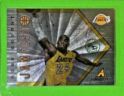 2013-14 PINNACLE KOBE BRYANT #11 JAMFEST ARTIST'S PROOF GREEN 20/25 SSP LAKERS🔥 - Image 1 of 4