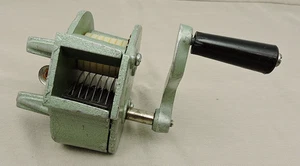 Vintage Cast French Green Bean Slicer Cutter Clamp Kitchen Tool Heavy Duty - Picture 1 of 17