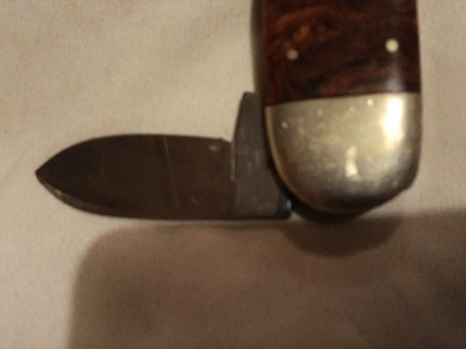 Cuchillo Plegable Bull Dog 2 Hojas con Imagen de Elefante en Hoja Foto 1 de 3