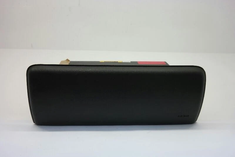 2003-2007 HUMMER H2 RH Dash Air Bag Passenger Right - Image 1 of 4