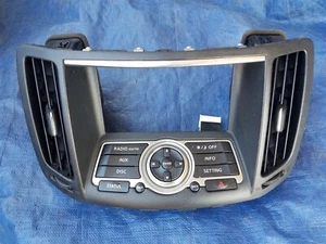Infiniti G37 Coupe OEM Dash Radio Navigation Touch Screen Controls + Vents 08-13 - Picture 1 of 9