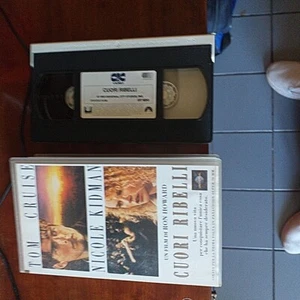 CUORI RIBELLI (1992) vhs ex noleggio AZIONE - Foto 1 di 1