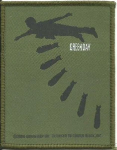 GREEN DAY bombs 2004 - WOVEN SEW ON PATCH official merchandise SEALED - Picture 1 of 1