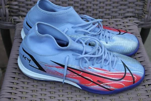 SCARPE DA CALCIO NIKE DB 2862-506 MERCULIAR KM INDOR VIOLA/ROSSO TAGLIA 11 IN PERFETTE CONDIZIONI - Foto 1 di 7