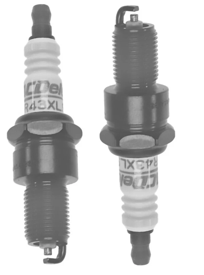 Juego de 2 bujías AcDelco para Panhard Dyna 1954-1959 PL-17 1960-1962 0,8 L H2 Foto 1 de 1