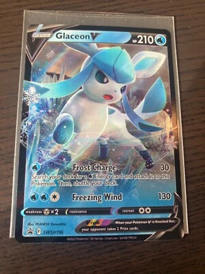 Glaceon V SWSH196 SWSH: Sword & Shield Promo Cards Holo - Image 1 of 2