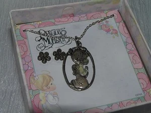 Estate Precious Moments Demi Enamel Praying Girl & Dainty Silvertone Flower Post - Picture 1 of 4