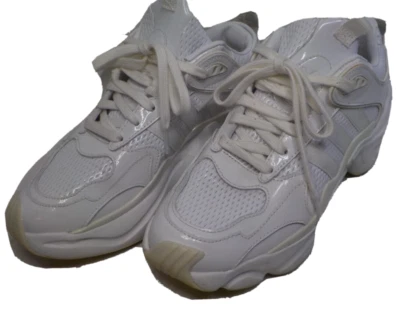 Adidas Mujer Magmur Corredor Zapatillas con Cordones Zapatos Informales - Blanco - 7.5 EE. UU. Foto 1 de 4